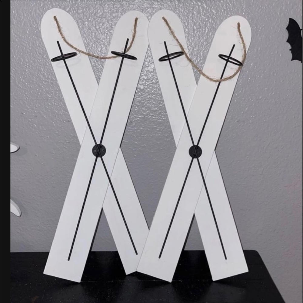 Target bullseye skis